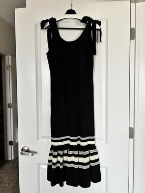 Conscious exclusive H&M - Black Knit Tie-Shoulder Dress